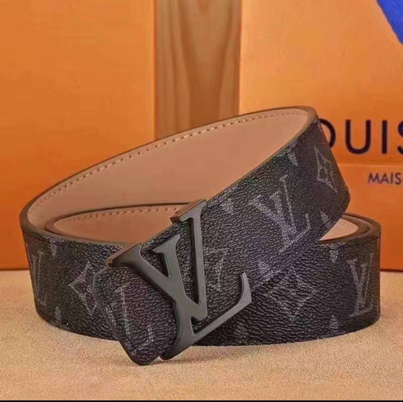 LV Gürtel schwarz